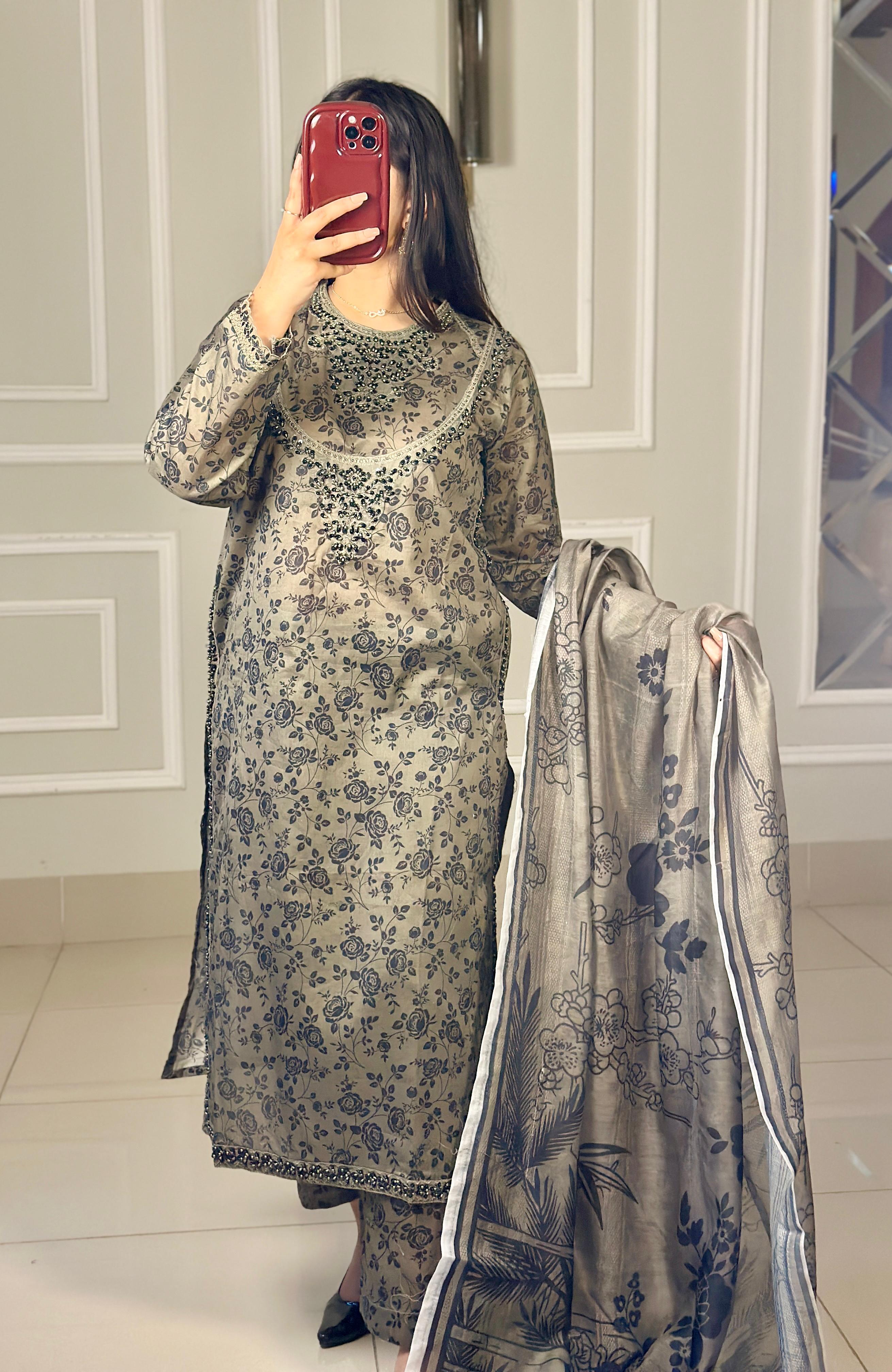Manaar Mist Luxury Lawn Cotton 3PC with Hand Embellished Details