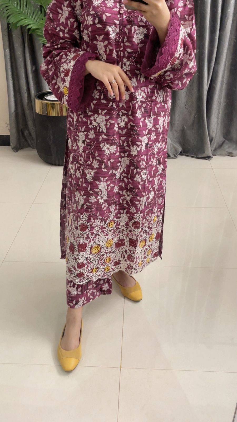 Chikankari Lawn 2-Piece Suit with Embroidered Details
