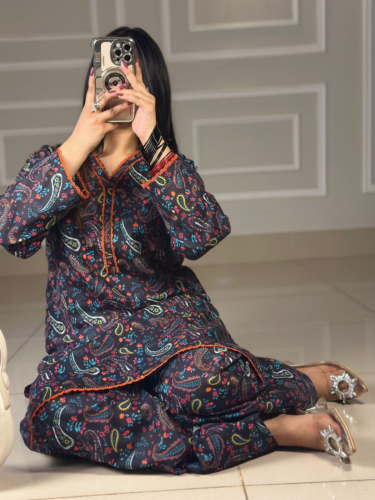 Casual Printed Lawn 2Pc with Detailed Work Sleeves, Border & Farshi Shalwar