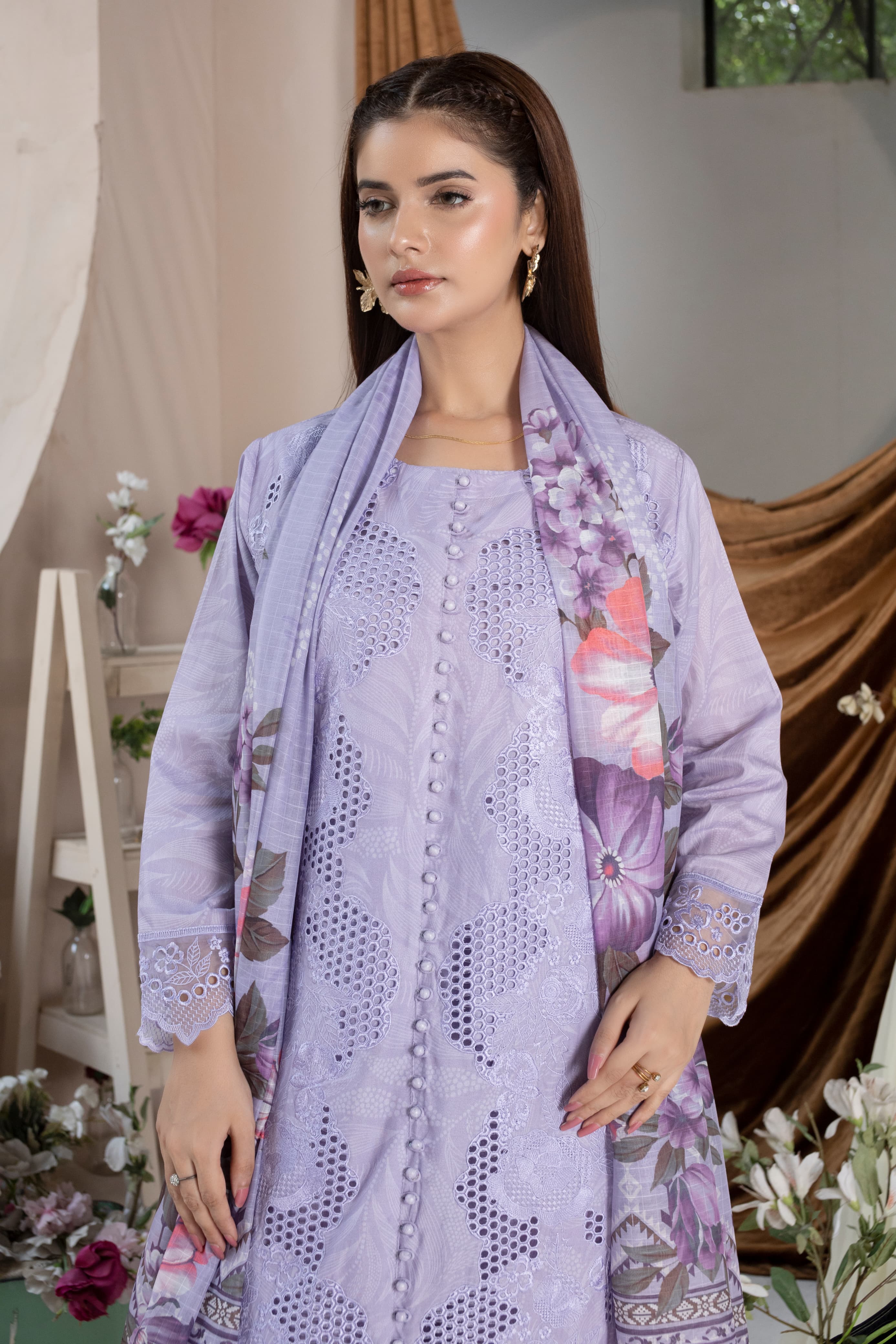 Lawn Cotton Chikankari Embroidered 3-Piece Set with Manaar Dupatta