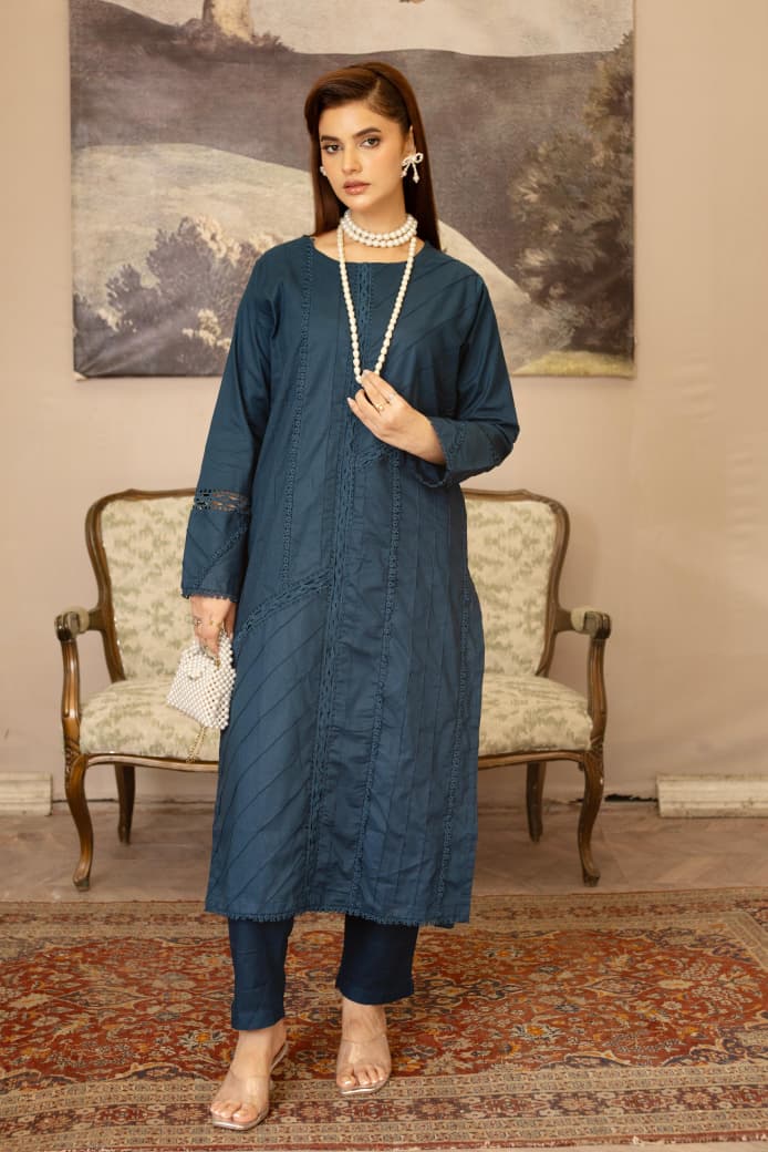 Teal Blue Khaddar 3Pc Suit & Elegant Lace Detailing, Trouser with Organza Dupatta - Silk Rang