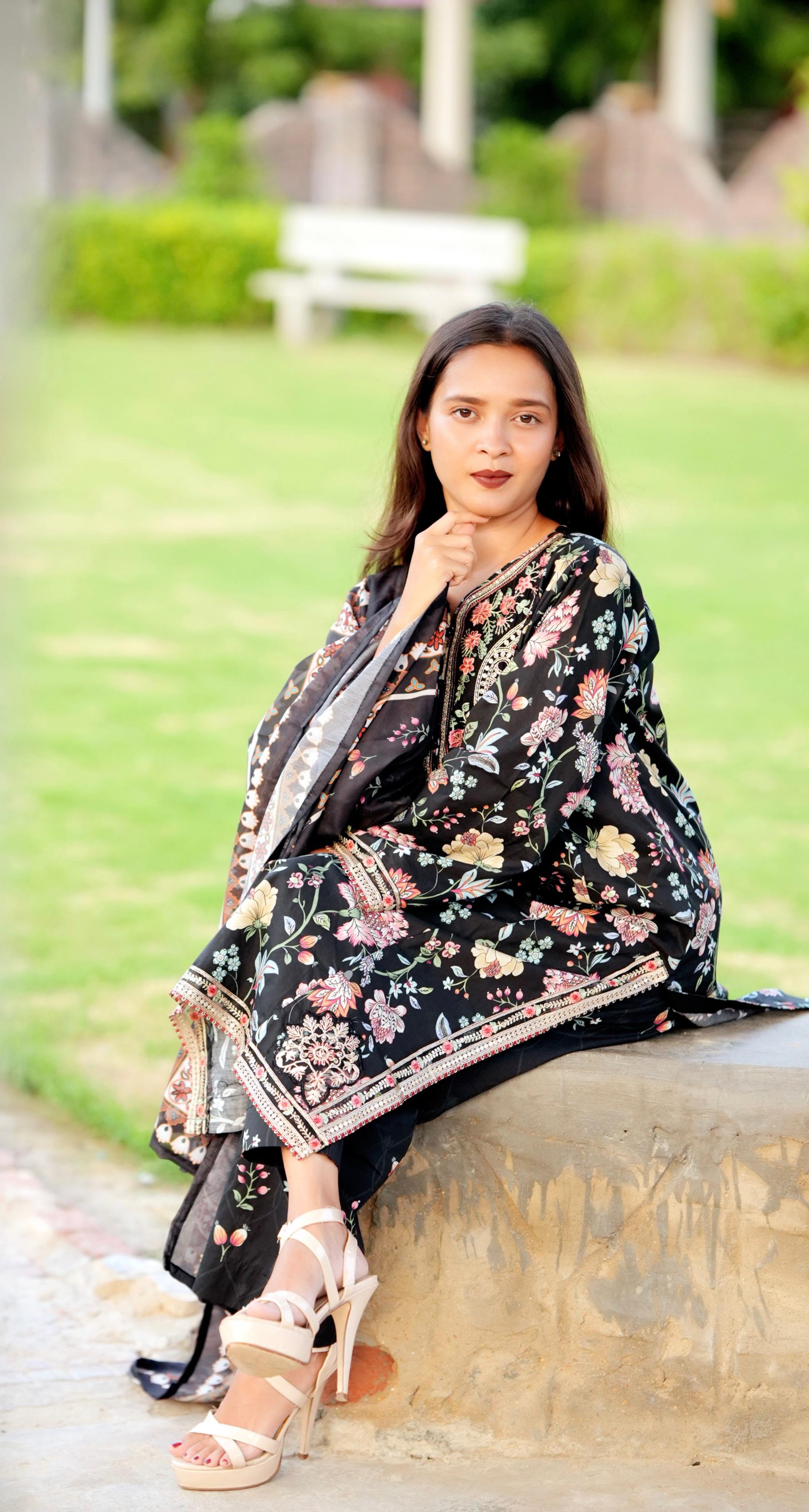 Black Khaddar 3Pc Suit with Embroidered Shirt, Straight Fit Trouser & Manaar Dupatta - Silk Rang