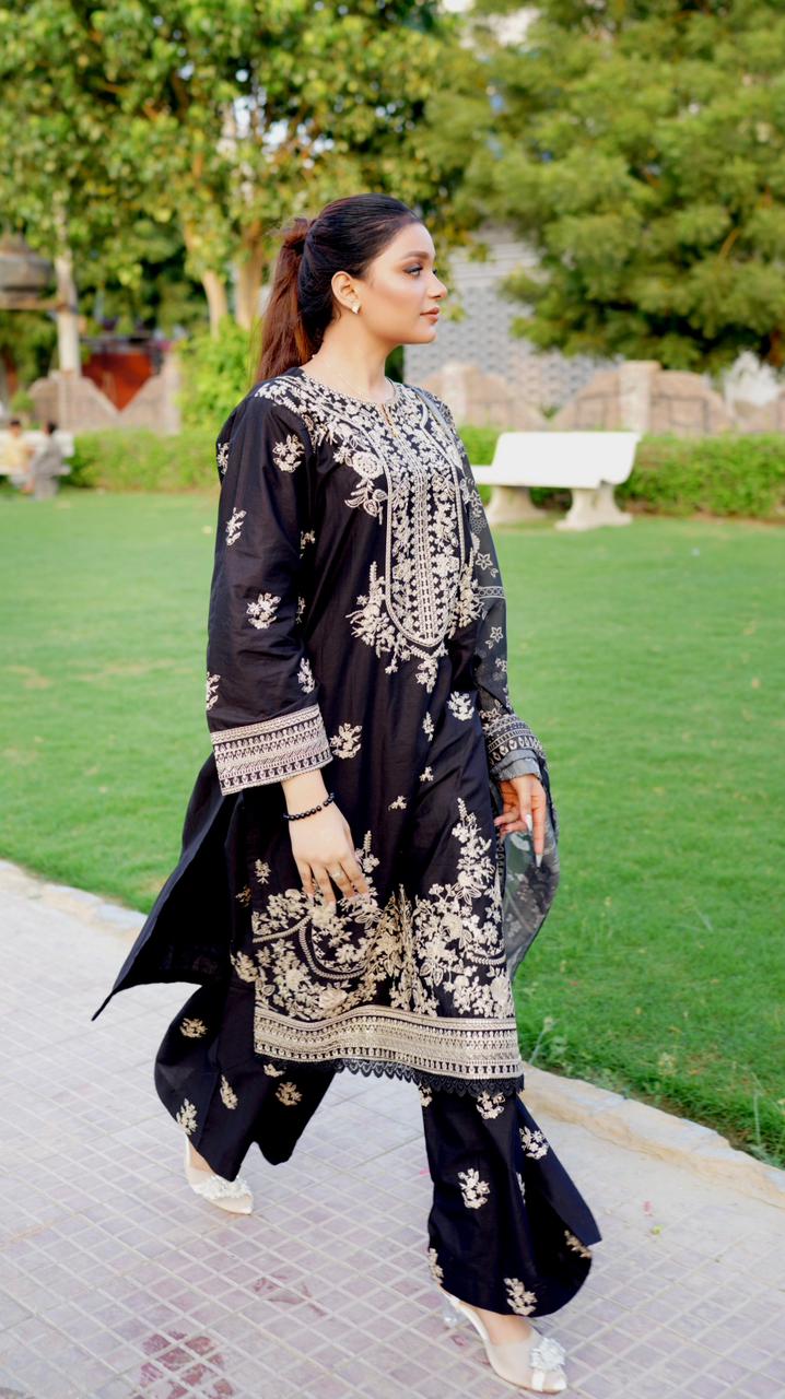 Black & Beige Embroidered 3Pc Cambric Suit with Loose Fit Trouse & Manaar Dupatta - Silk Rang