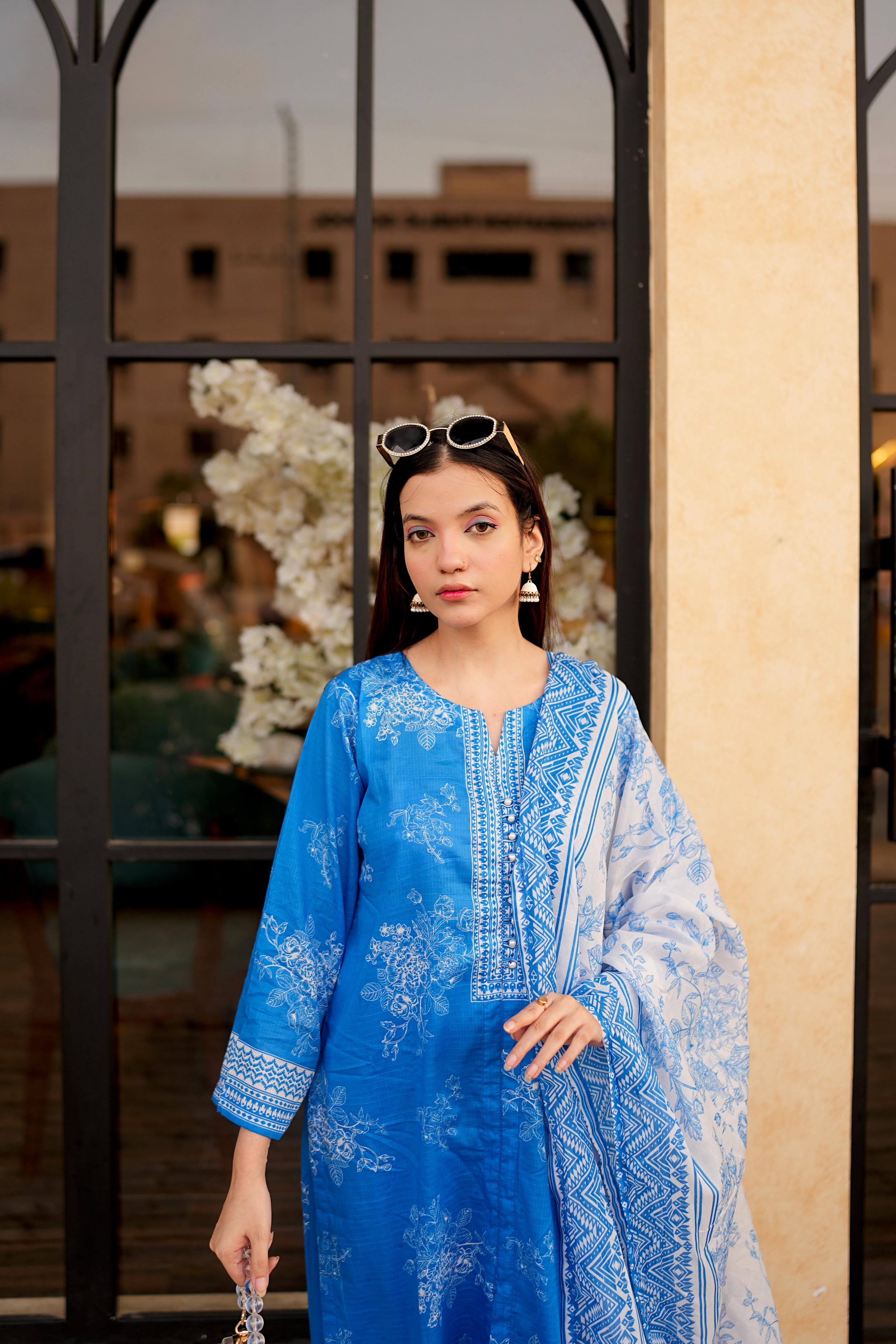Doria Lawn 3-Piece Suit with Embellished Neck & Printed Dupatta