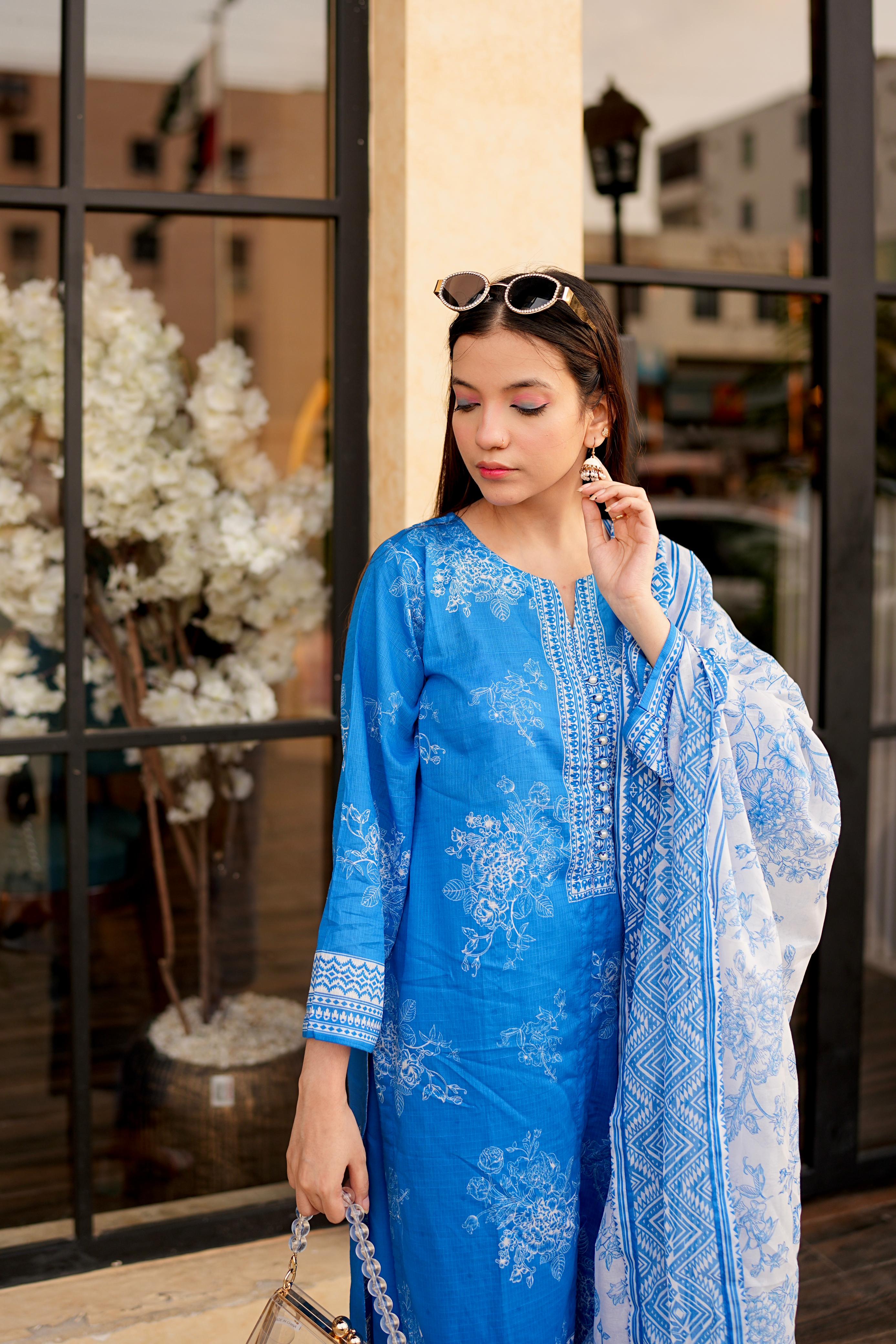 Doria Lawn 3-Piece Suit with Embellished Neck & Printed Dupatta